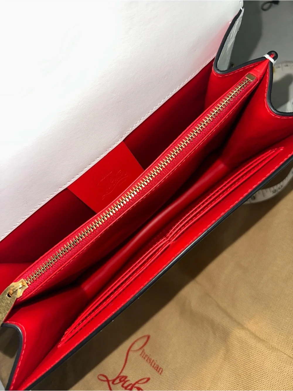 Christian Louboutin Ultrasnow  Elisa large calf Leather Shoulder Bag